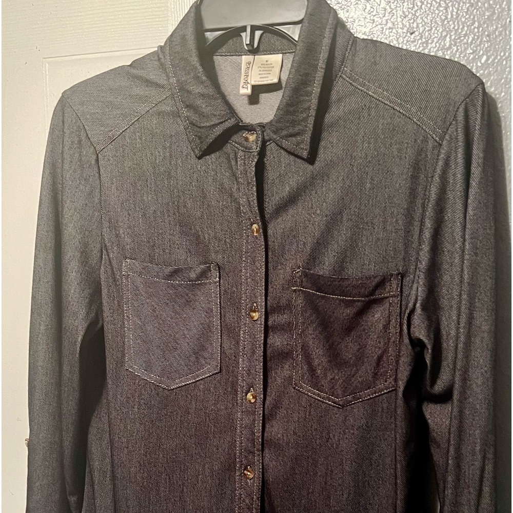 Passport Women’s Button down Shirt
